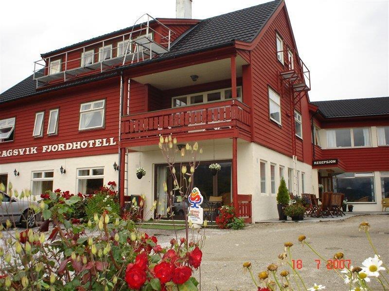 Dragsvik Fjordhotel (Adults Only) Balestrand Exterior photo