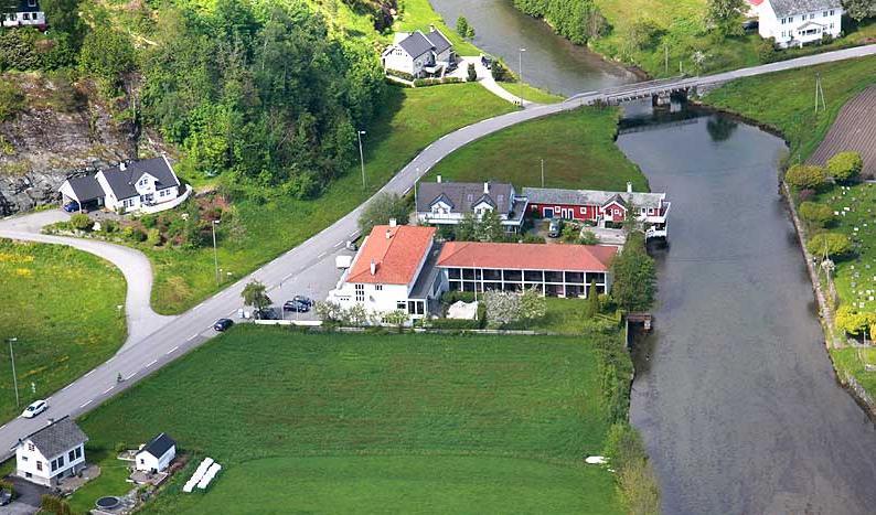 Dragsvik Fjordhotel (Adults Only) Balestrand Exterior photo